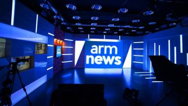 Ավերող իշխանություն, ապաքաղաքական ընդդիմություն եւ փակվող լրատվամիջոցներ