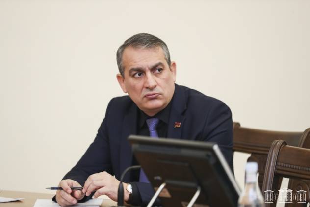 «Հրապարակ». Տհաճ միջադեպ «Էրեբունի» ԲԿ-ում` Արմեն Խաչատրյանի մասնակցությամբ