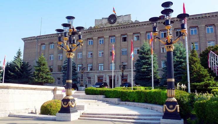 «Հրապարակ». Ռումբ է՝ գցել են, սրտներիդ մոտ մի ընդունեք