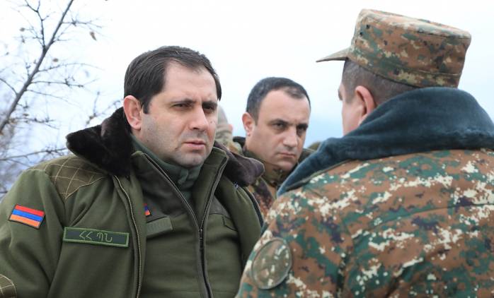 «Հրապարակ». Բուդաղյանը աչքաթող է արել բանակը. զբաղված են հաց մատակարարելով