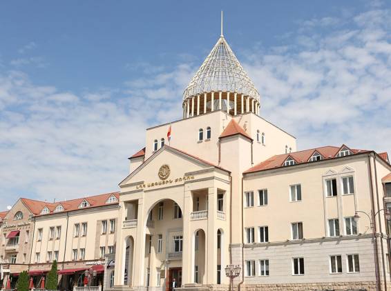 «Հրապարակ». ԱՀ Սահմանադրությունում առանցքային փոփոխություններ կլինեն