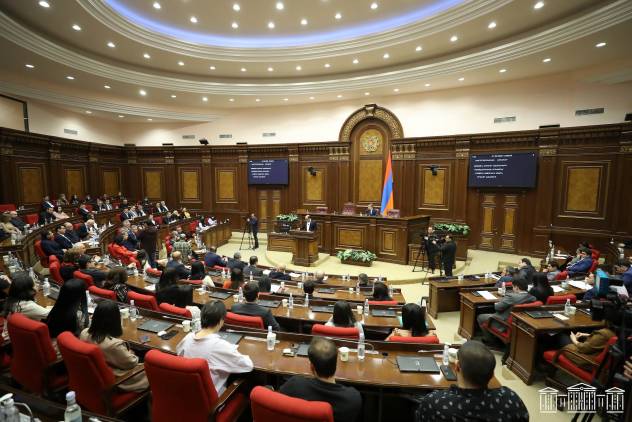 Ստոր ու ստորաքարշ
