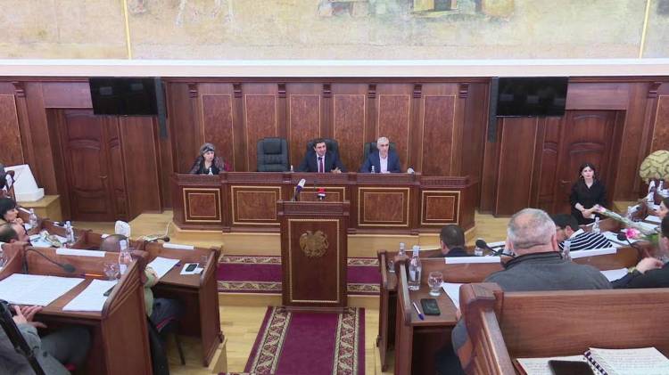 ՔՊ-ի եւ «Բալասանյան» դաշինքի ջրերը նույն առվով չեն հոսում․ դեմ  քվեարկեցին Զատիկը համաժողովրդական տոնի վերածելու որոշմանը