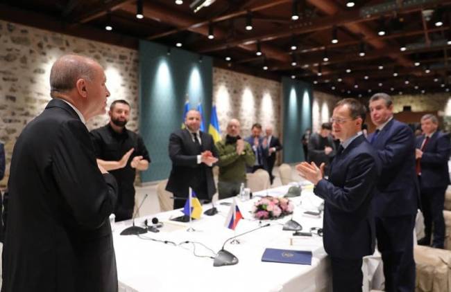 Էրդողանը, Պոլիսը, պայթած փուչիկը