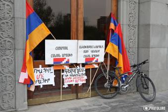 Այս պահին ոչ մեկն էլ Արցախի համար ոչինչ չի կարող անել` բացի Պուտինից
