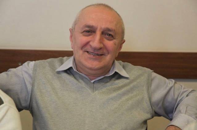 Փոխանակ զինվորին գովաբանենք, ոստիկանին ենք գովաբանում