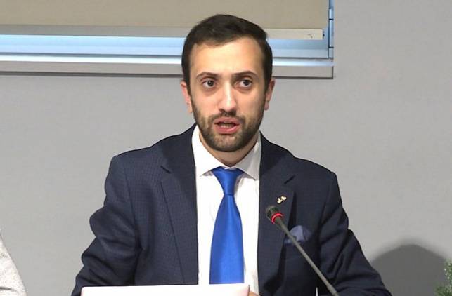 «Հրապարակ». Ռեֆորմներն ուշանում են, սորոսականները՝ անհանգստանում