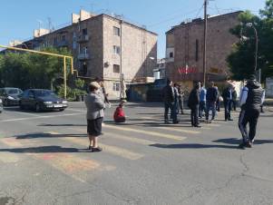 Փակել են Չեխով-Մանթաշյան խաչմերուկը