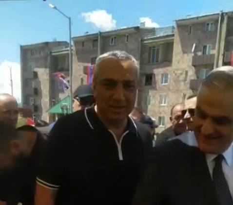 Սամվել Ալեքսանյանը, Մհեր Գրիգորյանը և այլ պաշտոնյաներ՝ Ապարանում