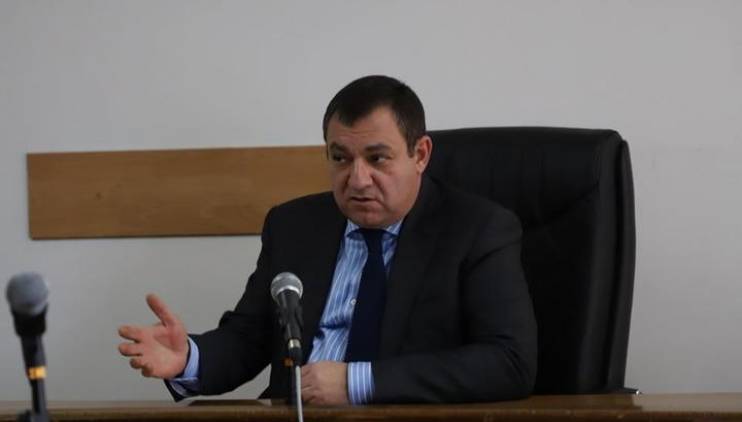 «Հրապարակ». Երեք «գիտնական»՝ ընդդեմ Վարդազարյանի