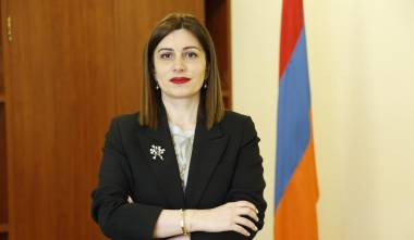 Անահիտ Ավանեսյանին էլ փուռը տվեցի՞ր