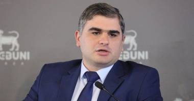 Մարդիկ գումարը պետք է պահեն այն արժույթով, որ փոխարժեքով, որ նախատեսված ծախսեր ունեն