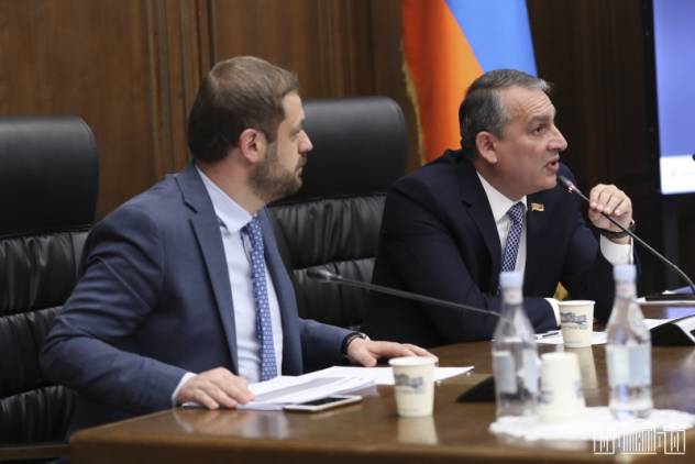 Խաչատրյանն առաջարկում է բարձրացնել ոստիկանների աշխատավարձը