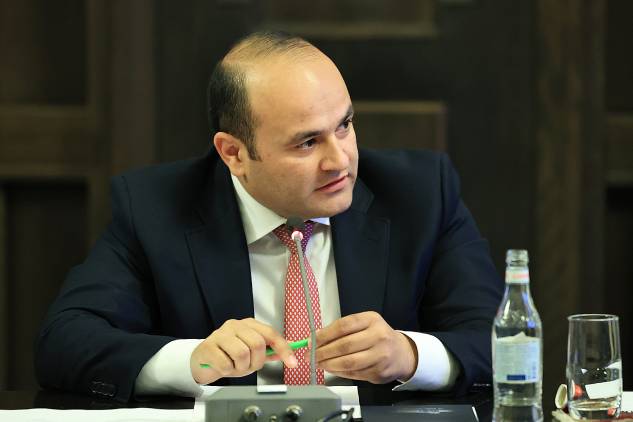 «Հրապարակ». Նախ պետք է մուննաթ գալ սոցապնախարարի վրա
