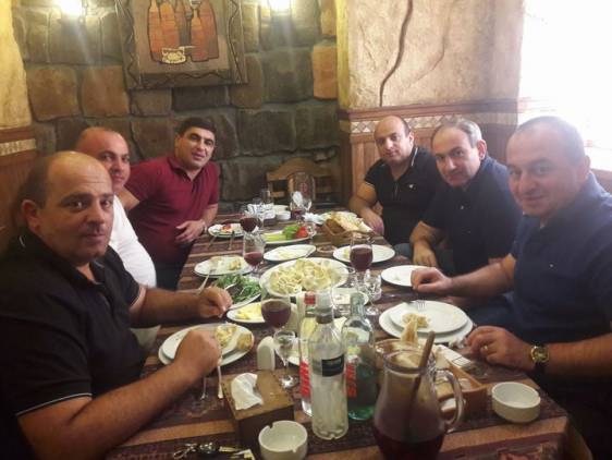 Փաշինյանի ընկերը դպրոցի տնօրեն է նշանակվել