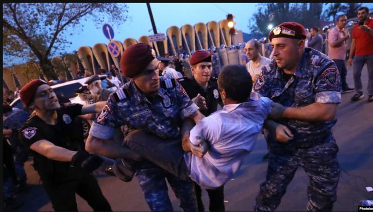 «Հրապարակ». Հայաստանի նորանկախ պատմության մեջ նման ծավալի ռեպրեսիաներ չեն եղել