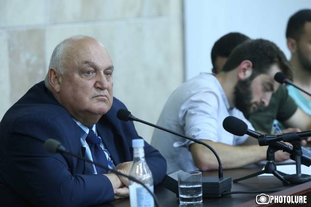 «Հրապարակ». Արամ Սիմոնյանի ընտանիքը մերժել է Հովհաննես Հովհաննիսյանի առաջարկը