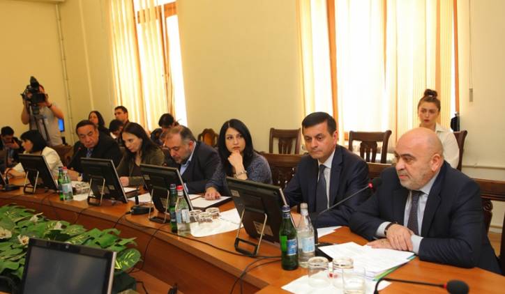 «Հրապարակ». ՔՊ-ի ընտրությունը կանգնել է Տիգրան Հակոբյանի վրա
