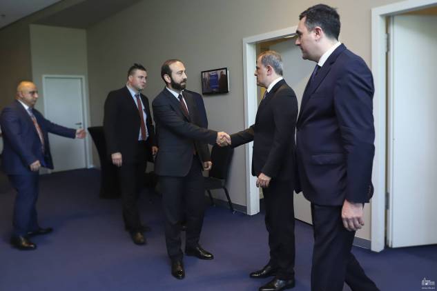 «Հրապարակ». ԱԳՆ-ում տարակուսած են Արարատ Միրզոյանի պահվածքից