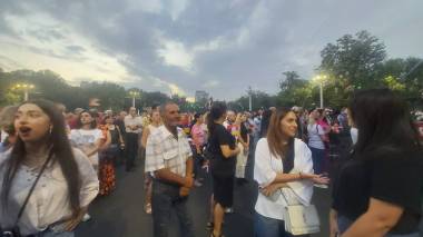 Քիչ անց Ֆրանսիայի հրապարակից կմեկնարկի Դիմադրության շարժման հանրահավաքը