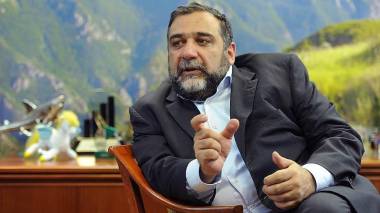 Ադրբեջանիներին վրդովվեցրել է Ռուբեն Վարդանյանի՝ Արցախ տեղափոխվելը
