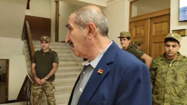Պատերազմ ա` ինչի՞ ես եկել ստեղ. ՔՊ-ական պատգամավոր (տեսանյութ)
