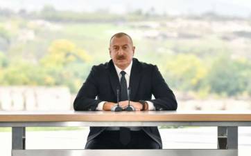 Ալիեւն իրեն պատեպատ է տալիս