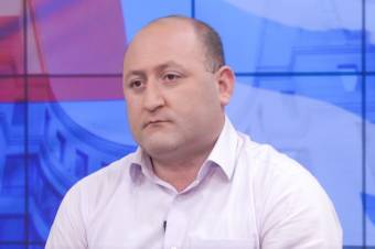 «Հրապարակ». Տպավորություն է, որ մի ձեռքը չգիտի, թե ինչ է անում մյուս ձեռքը