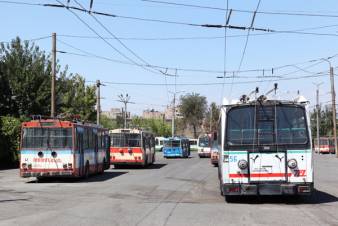 Հեշտ չի մեր ժողովրդի հետ շփվելը, 12 ժամ աշխատում են, պետք չի մեղադրել․ Հարություն Երեմյան
