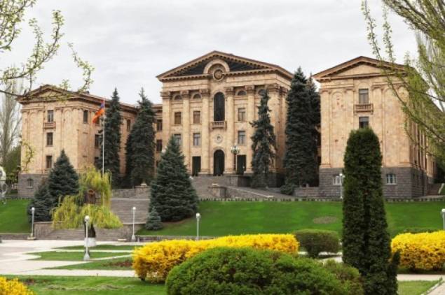 ԱԺ աշխատակազմի ղեկավարի տեղակալը տեղափոխվում է ԱՄՆ