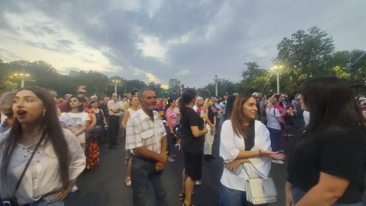 Քիչ անց Ֆրանսիայի հրապարակից կմեկնարկի Դիմադրության շարժման հանրահավաքը