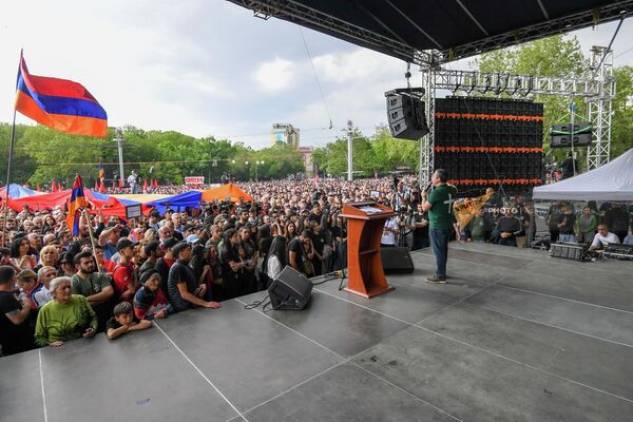 «Հրապարակ». Ընդդիմության առաջնորդները դժվարությամբ են փող ծախսում