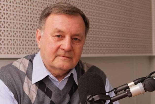 «Հրապարակ». Երբ ոչխարն ինչ-որ գետակ է անցնում, Փաշինյանը գիշերվա 3-ին արթնացնում է Պուտինին․ Ինչո՞ւ` զանգեք Բայդենին, Մակրոնին
