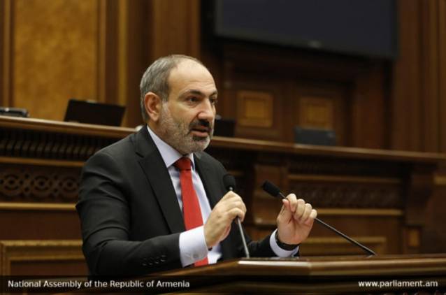 «Հրապարակ». Փակ նիստում Փաշինյանը ցիտել է Ռոբերտ Քոչարյանին եւ Լեւոն Տեր-Պետրոսյանին
