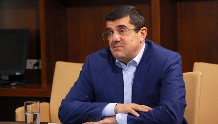 «Հրապարակ». Արցախում անհամբեր սպասում են, թե ինչ լուրերով են վերադառնալու Հայաստան մեկնածները