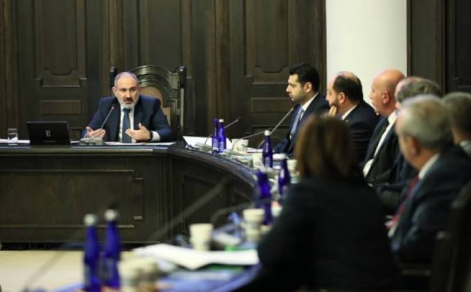 «Հրապարակ». Իրենց կողմից զրոյացված ինքնիշխանությունը քրեաիրավական պաշտպանության տակ են վերցնում