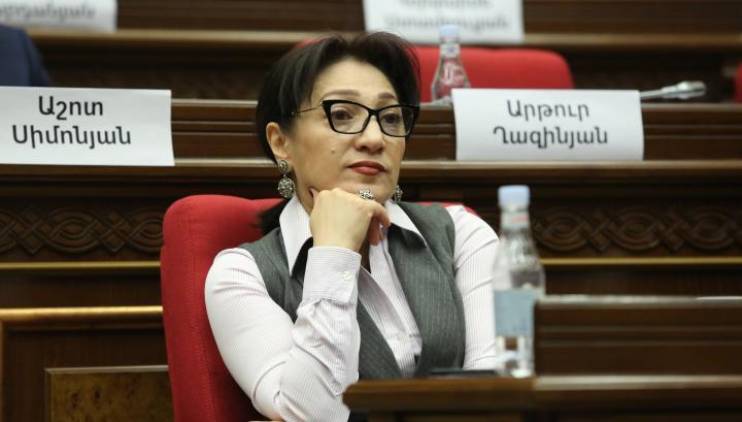«Հրապարակ». Երբեք Սփյուռքը հայրենիքից այսքան օտարված եւ այսքան հուսահատված չի եղել