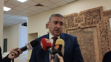 Ժողովրդին տուն ուղարկողները նաև Էդգար Ղազարյանն ու Կարին Տոնոյանն էին. Արթուր Խաչատրյան (տեսանյութ)