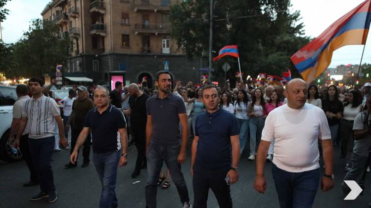 «Հրապարակ». «Հայաստան» խմբակցությունը երեկ փակ հանդիպում է արել