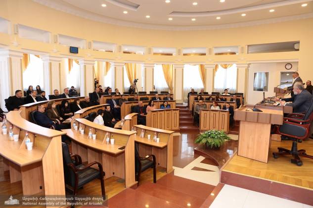«Հրապարակ». Արցախում շտապում են հնարավորինս շուտ սահմանադրական հանրաքվեն կյանքի կոչել