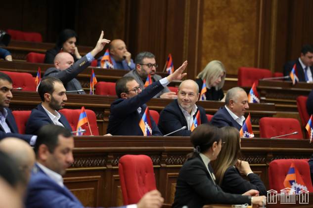 «Հրապարակ». Փաշինյանի այդ հայտարարությունը գնահատվում է որպես փողոց դուրս եկած տասնյակ հազարավոր մարդկանց աշխատանքի արդյունք
