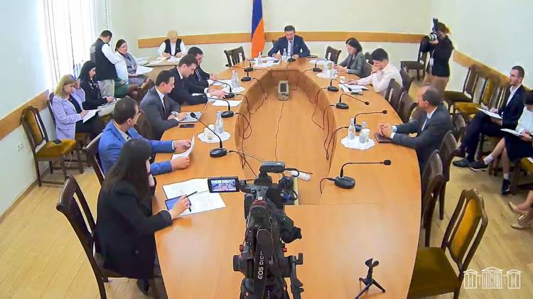 «Հրապարակ». Փորձագետները դեմ են համընդհանուր հայտարարագրմանը