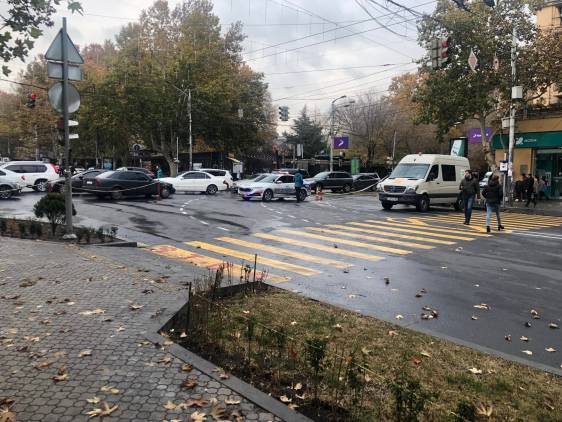 Մաշտոցի պողոտան կաթվածահար է