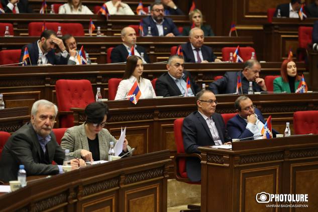 «Հրապարակ». Իշխող ՔՊ-ն համաձայն է Ադրբեջանի ցանկացած պահանջին