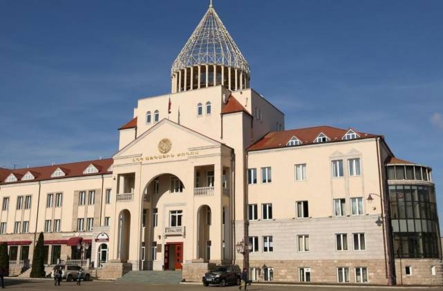 Դիմում ենք Արցախի Հանրապետության քաղաքացիներին. Արցախի ԱԺ խմբակցությունների հայտարարությունը