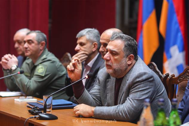 «Հրապարակ». Արցախցիներին նյարդայնացնում է Հայաստանի իշխանությունների լռությունը