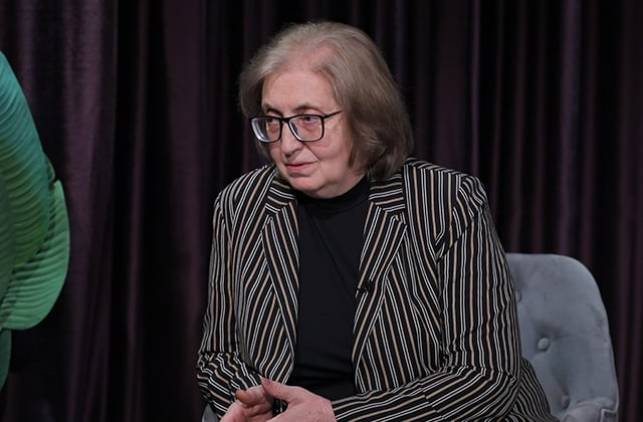 «Հրապարակ». «Դժվար»․ Ալվինա Գյուլումյանը՝ իր խախտված իրավունքները վերականգնվելուց հետո ՍԴ վերադառնալու մասին