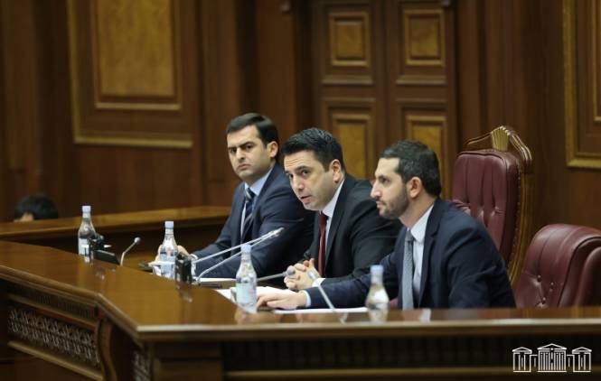 «Հրապարակ». Զավեշտալի միջադեպ Հակոբ Արշակյանի մասնակցությամբ
