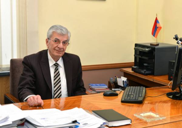 Փակ դռների հետեւում ցավալի պրոցեսներ են ընթանում