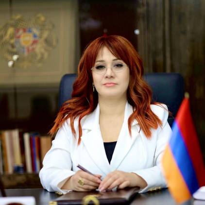 «Հրապարակ». Պաշտոնի ու պետության վրա թքած ունենալու նուրբ արվեստը